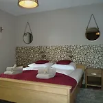 Edel Apartman *